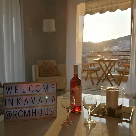 Romhouse, Bright With View Daire Kavala